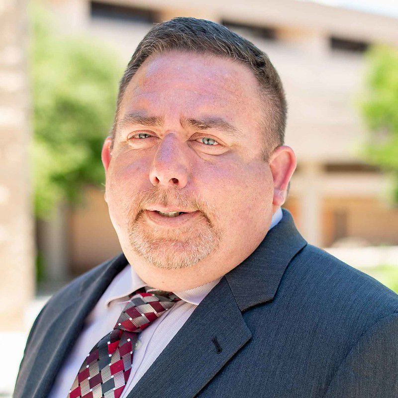 Scott Lapinkski university headshot